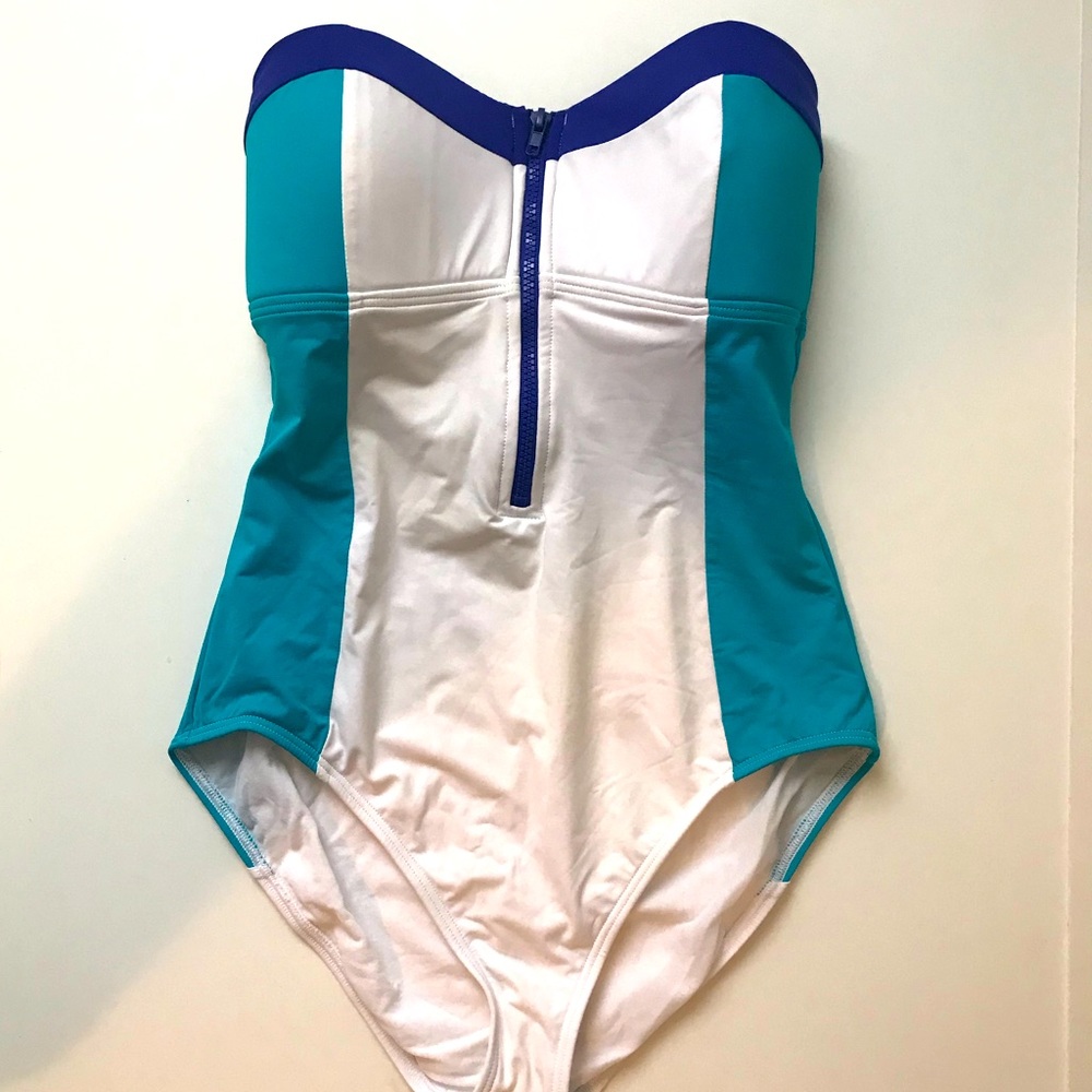Price Firm! | TOMMY BAHAMA | 12